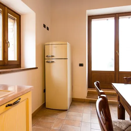 Casetta In Pietra Ferienhaus *