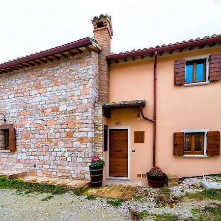 Casetta In Pietra